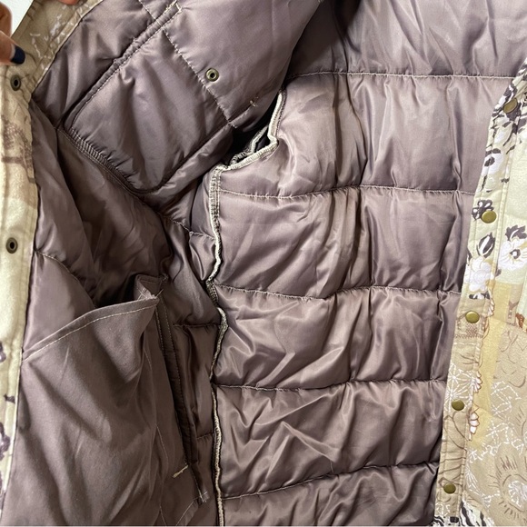 BDG Pattern Quilted Oversized Shirt Jacket Puffer In Beige and Brown Size Large - Picture 11 of 16